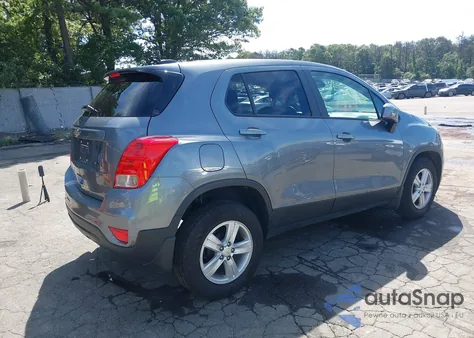 2020 Chevrolet Trax Fwd Ls z USA, uszkodzony, nr VIN 3GNCJKSB0LL199232